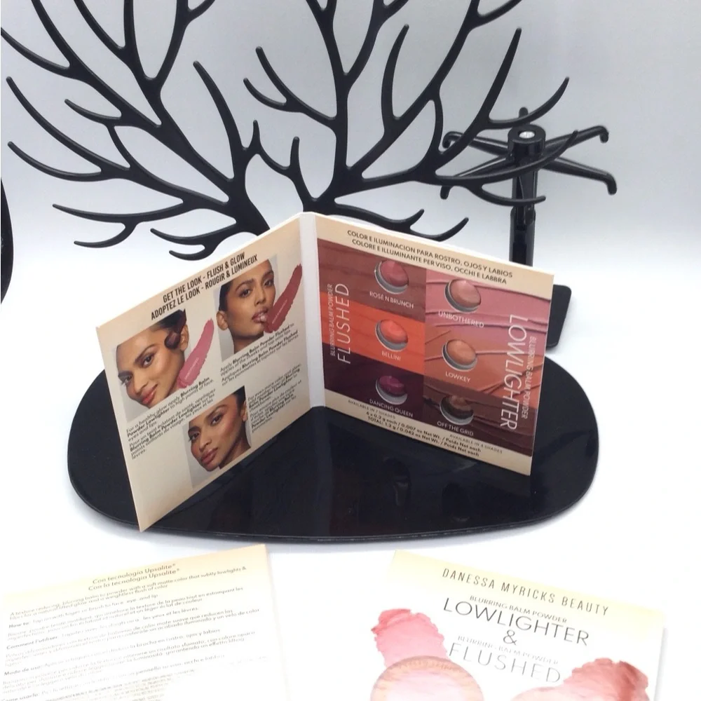 Danessa Myricks Beauty Lowlighter sample Palette - Peach/Rose Shades